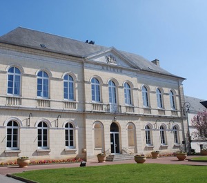 Montreuil Appart Holidays Sas 