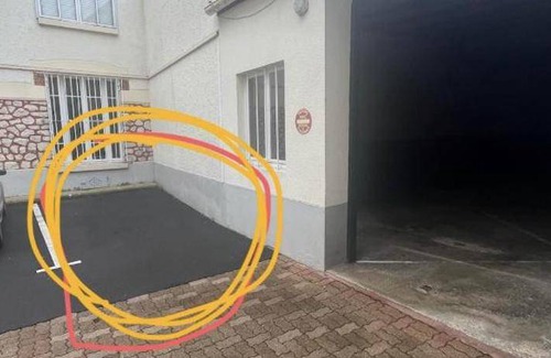Reims City Centre Apartment | 100 m² Apartment ∙ 2 bedrooms ∙ 4 guests