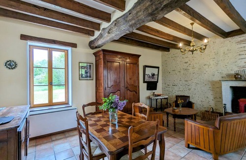 Saulnay Cottage | 100 m² Cabin ∙ 2 bedrooms ∙ 5 guests
