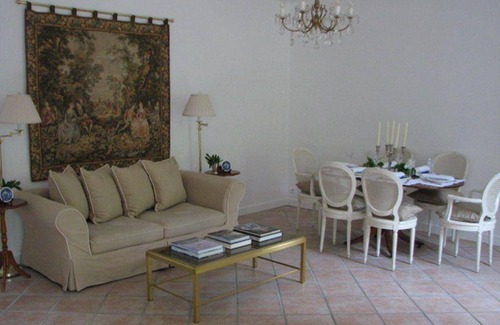 Beaumontel House | 100 m² House ∙ 1 bedroom ∙ 4 guests