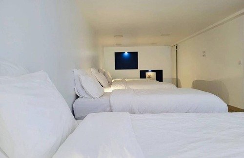 Villepinte House | 100 m² House ∙ 2 bedrooms ∙ 8 guests