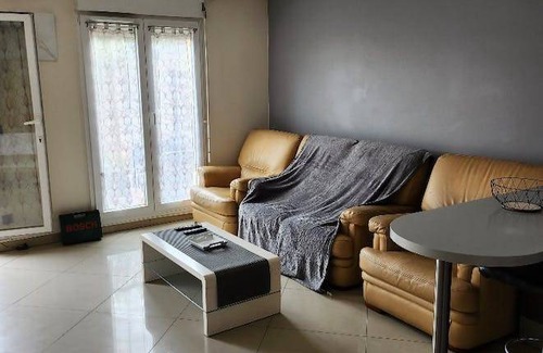 Sarcelles Resort | 100 m² Private room ∙ 1 bedroom ∙ 3 guests