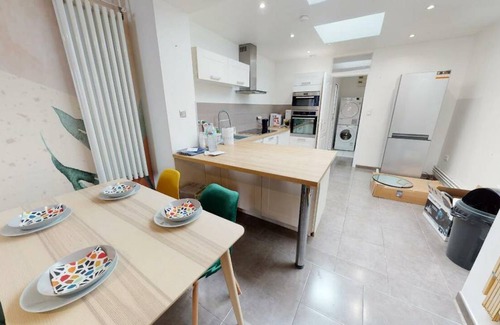 Roubaix Resort | 100 m² Private room ∙ 1 bedroom ∙ 1 guest