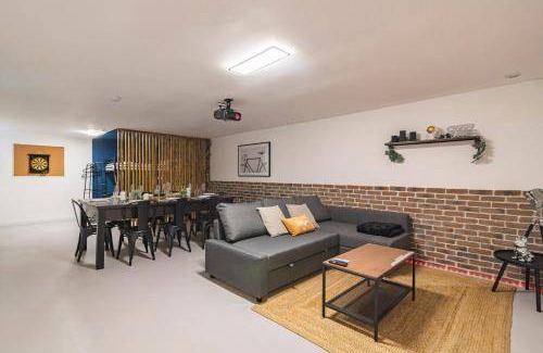 Reims City Centre Apartment | 101 m² Apartment ∙ 3 bedrooms ∙ 11 guests