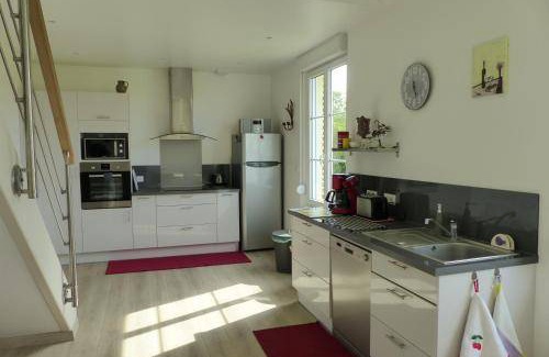 Villers-Carbonnel House | 106 m² House ∙ 3 bedrooms ∙ 8 guests
