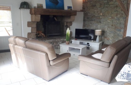 Vains House | 107 m² Gîte ∙ 2 bedrooms ∙ 6 guests
