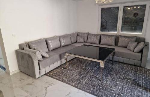 Pierrefitte-sur-Seine Apartment | 110 m² Apartment ∙ 3 bedrooms ∙ 8 guests
