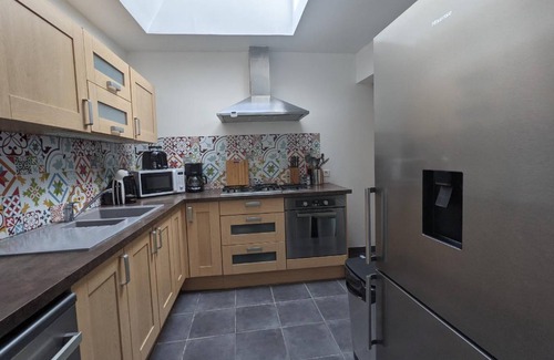 Saint-Quentin Apartment | 110 m² Apartment ∙ 3 bedrooms ∙ 6 guests
