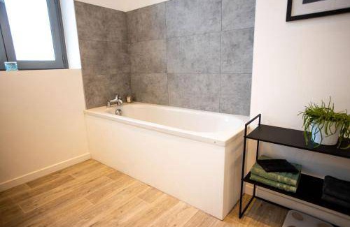 Cambrai Apartment | 110 m² Apartment ∙ 2 bedrooms ∙ 6 guests