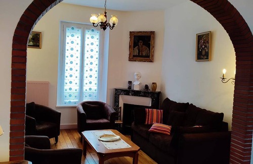 Larchant House | 110 m² Gîte ∙ 3 bedrooms ∙ 5 guests