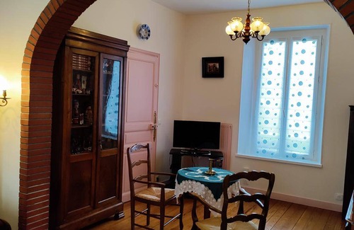 Larchant House | 110 m² Gîte ∙ 3 bedrooms ∙ 5 guests