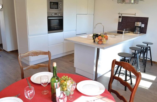 Frise House | 110 m² House ∙ 3 bedrooms ∙ 6 guests
