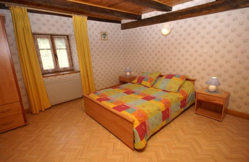 Esmoulieres House | 110 m² House ∙ 3 bedrooms ∙ 7 guests