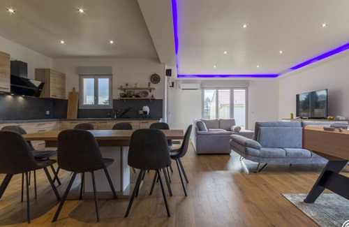 Serbonnes Cottage | 115 m² Cabin ∙ 3 bedrooms ∙ 6 guests