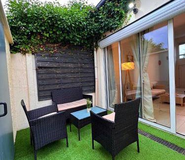 Le Poirier Baron Apartment | 12 m² Apartment ∙ 1 bedroom ∙ 3 guests