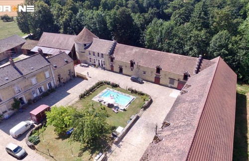 Voinsles House | 120 m² Gîte ∙ 4 bedrooms ∙ 8 guests