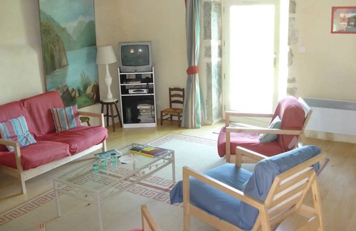 Onoz House | 120 m² House ∙ 2 bedrooms ∙ 5 guests