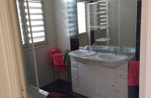 Nant House | 120 m² House ∙ 3 bedrooms ∙ 6 guests