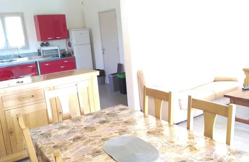 Nant House | 120 m² House ∙ 3 bedrooms ∙ 6 guests