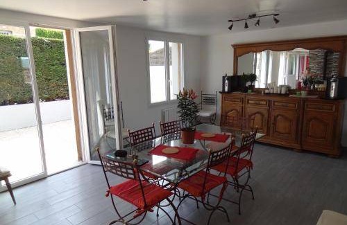 Fecamp House | 120 m² House ∙ 4 bedrooms ∙ 15 guests
