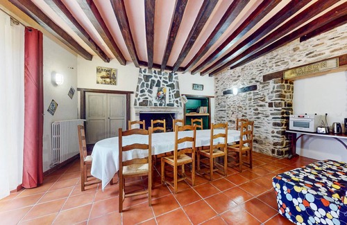 Parennes House | 125 m² House ∙ 4 bedrooms ∙ 10 guests
