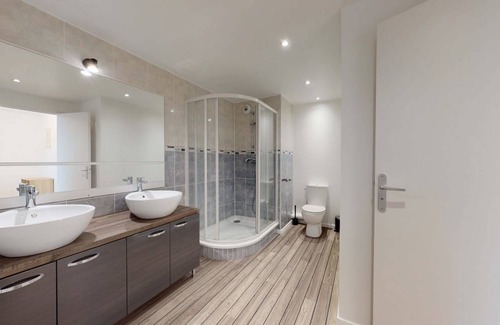 Champs-sur-Marne Resort | 125 m² Private room ∙ 1 bedroom ∙ 2 guests