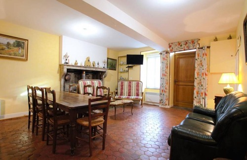 Domecy-sur-le-Vault Cottage | 128 m² Cabin ∙ 3 bedrooms ∙ 8 guests
