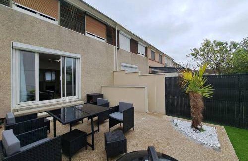 Reims Apartment | 130 m² Apartment ∙ 5 bedrooms ∙ 11 guests