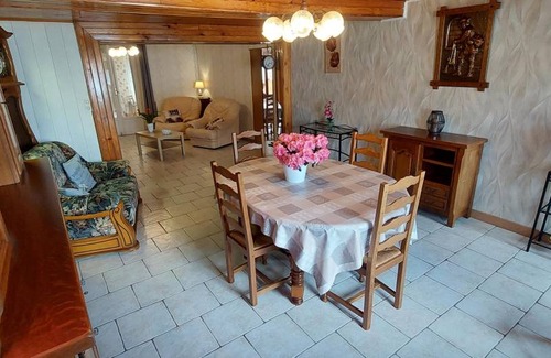 Eteignieres House | 130 m² Gîte ∙ 2 bedrooms ∙ 5 guests