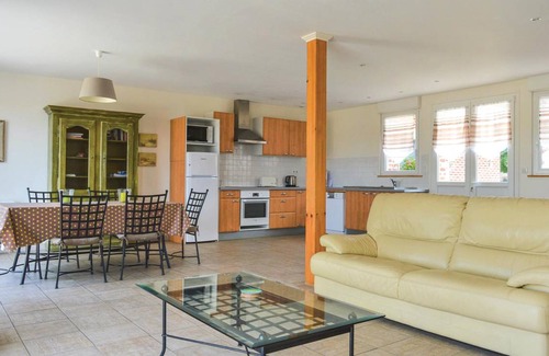 Roisel House | 130 m² House ∙ 3 bedrooms ∙ 6 guests