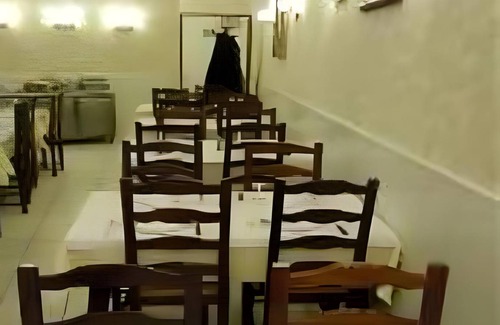 Lens Hotel | 14 m² Hotel ∙ 2 guests
