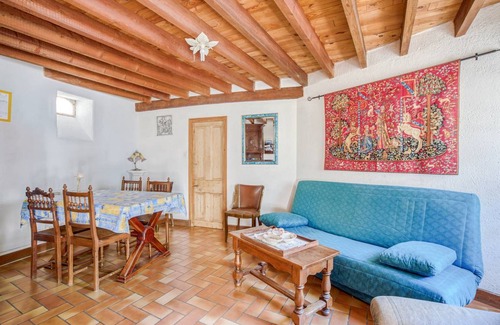 Mer House | 140 m² House ∙ 2 bedrooms ∙ 6 guests