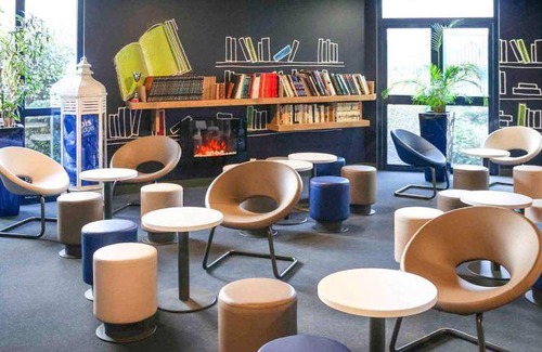 Pontault-Combault Hotel | 15 m² Hotel ∙ 8 guests