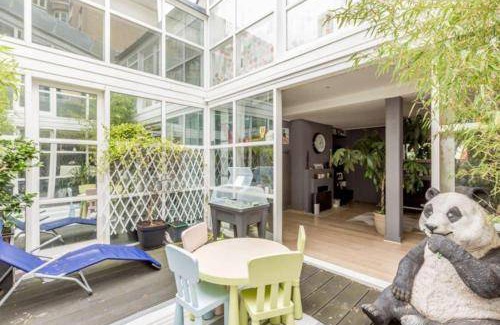 Colombes Apartment | 150 m² Apartment ∙ 3 bedrooms ∙ 8 guests