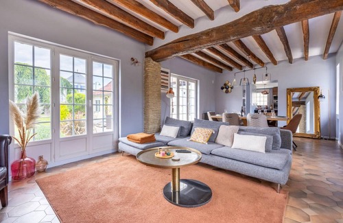 Amblainville House | 150 m² House ∙ 4 bedrooms ∙ 8 guests