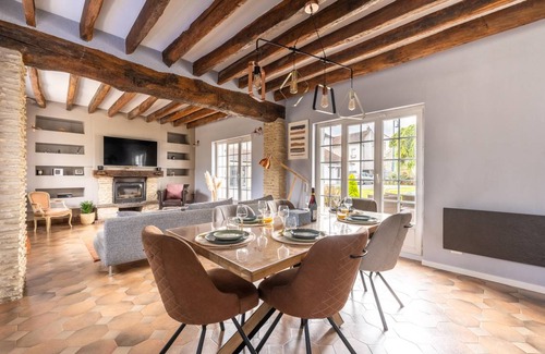 Amblainville House | 150 m² House ∙ 4 bedrooms ∙ 8 guests