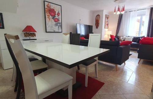 Brunoy Apartment | 160 m² Apartment ∙ 4 bedrooms ∙ 8 guests