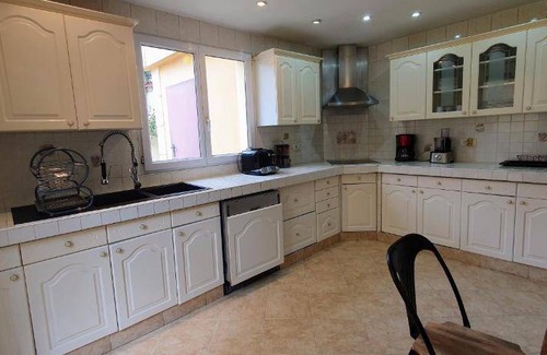 Brunoy Apartment | 160 m² Apartment ∙ 4 bedrooms ∙ 8 guests