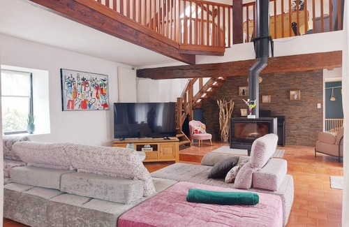 Bailleau-l'Eveque Cottage | 160 m² Cabin ∙ 4 bedrooms ∙ 13 guests