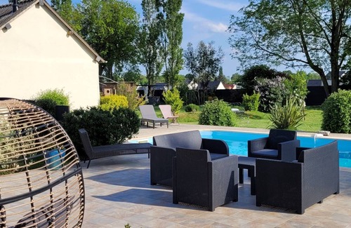 Bailleau-l'Eveque Cottage | 160 m² Cabin ∙ 4 bedrooms ∙ 13 guests
