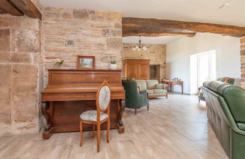 Nanton House | 169 m² House ∙ 4 bedrooms ∙ 14 guests