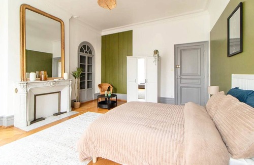 Historic Center Resort | 169 m² Private room ∙ 1 bedroom ∙ 6 guests