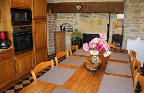 Puilly-et-Charbeaux House | 170 m² Gîte ∙ 4 bedrooms ∙ 8 guests