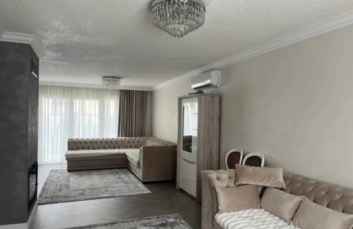 Pontault-Combault House | 170 m² House ∙ 4 bedrooms ∙ 8 guests