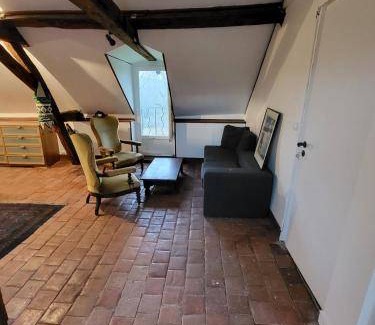 Escolives-Sainte-Camille Bed & Breakfast | 180 m² Bed and breakfast ∙ 3 bedrooms ∙ 11 guests