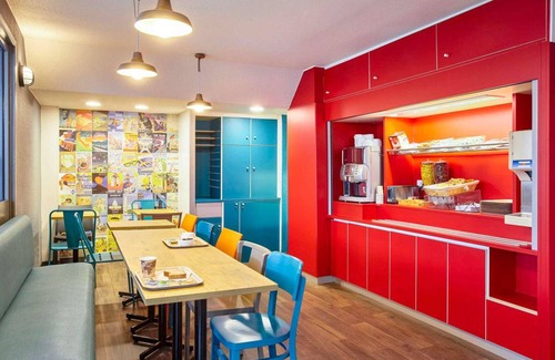 Courcouronnes Hotel | 18 m² Hotel ∙ 6 guests