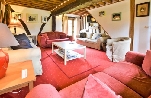 Vieux-Pont-en-Auge House | 180 m² House ∙ 6 bedrooms ∙ 14 guests