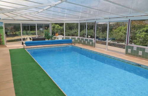 Juigne-sur-Sarthe House | 185 m² House ∙ 4 bedrooms ∙ 9 guests
