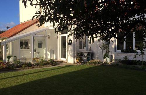 Bleriot-Plage Bed & Breakfast | 20 m² Bed and breakfast ∙ 3 guests