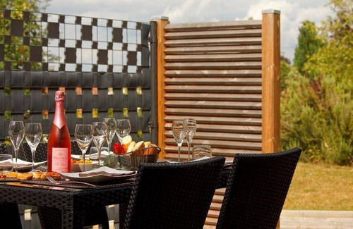 Courcelles-Sapicourt Bed & Breakfast | 20 m² Bed and breakfast ∙ 3 guests